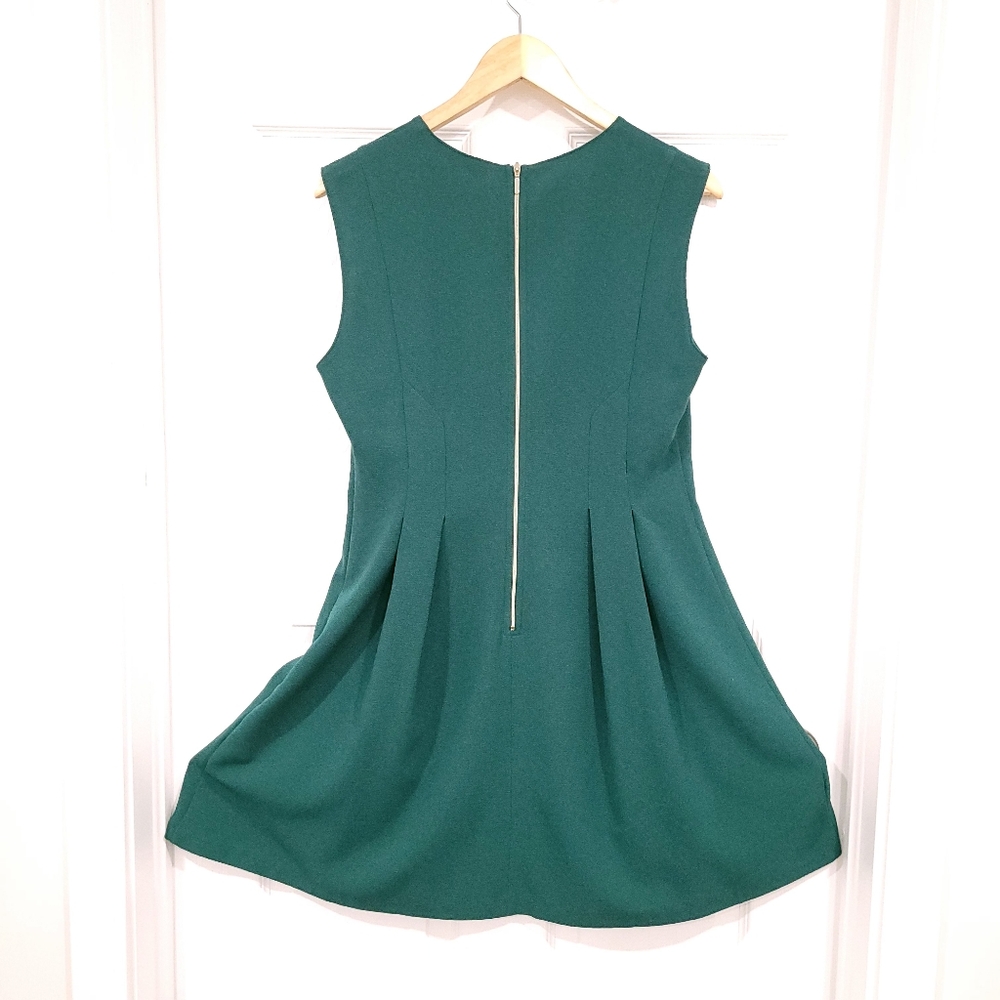 Dress - Picture 2 of 5
